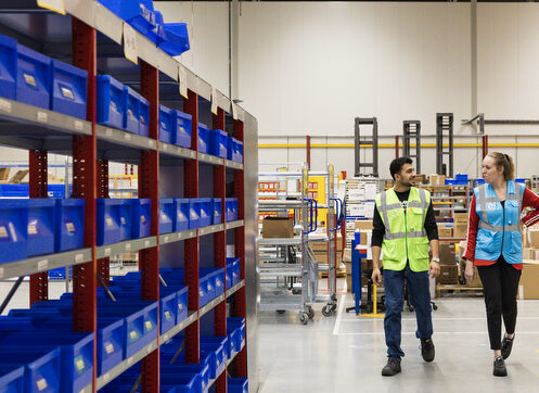 Daniëlle en Barqa - reportage DHL Nijmegen