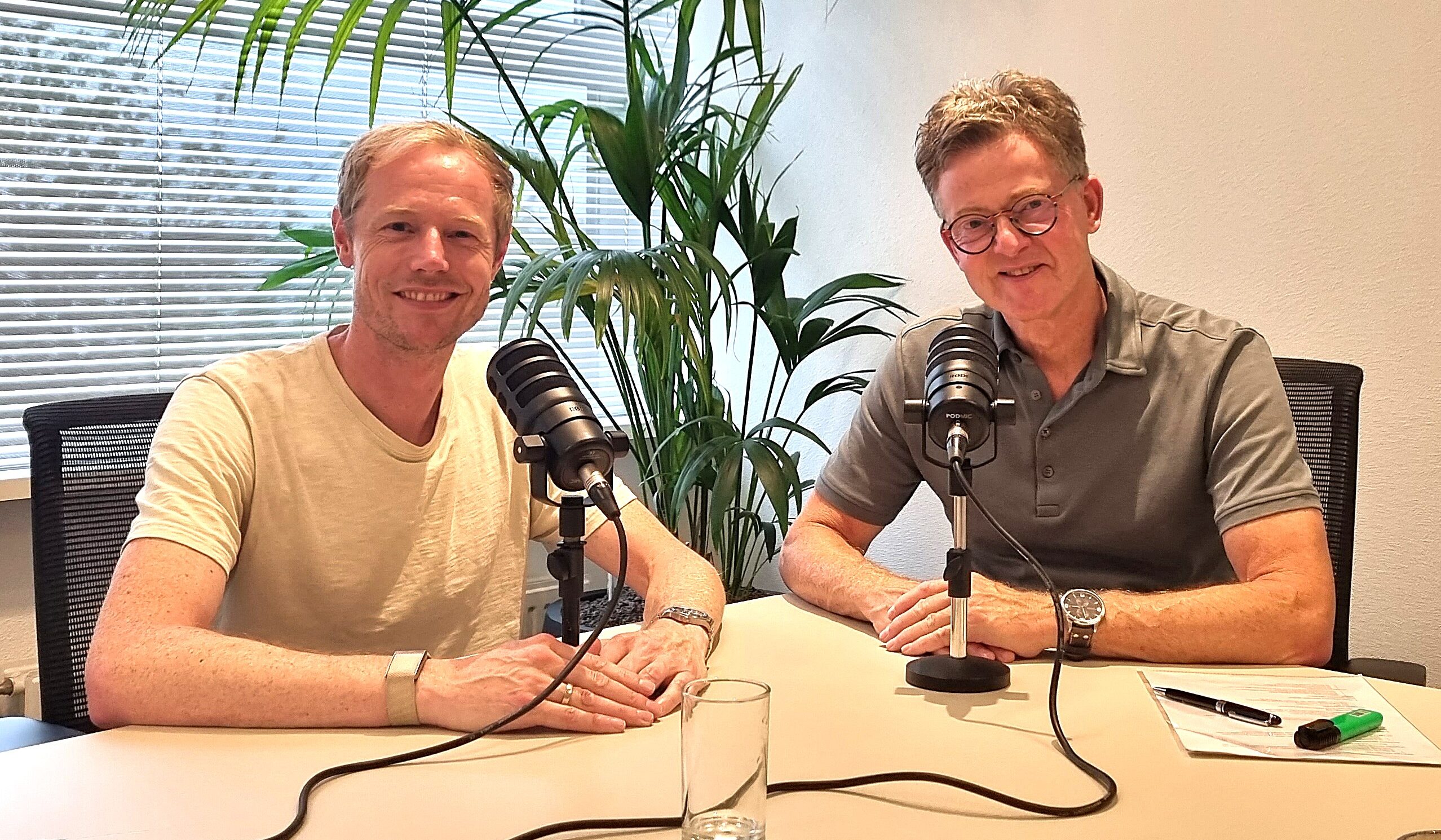 Tako Kampstra van PSO en Joop de Boer van de ABU
